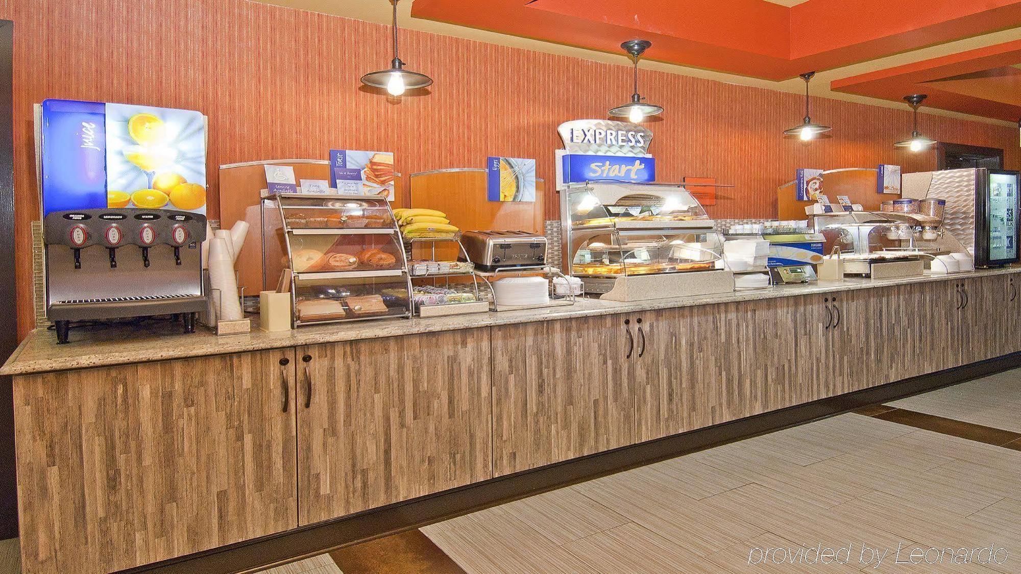 Holiday Inn Express Hotel & Suites Olive Branch By Ihg Eksteriør bilde